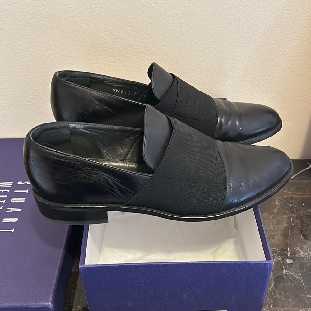 Stuart Weitzman Black Flats & Loafers with Smooth Leather and Pointed Toe